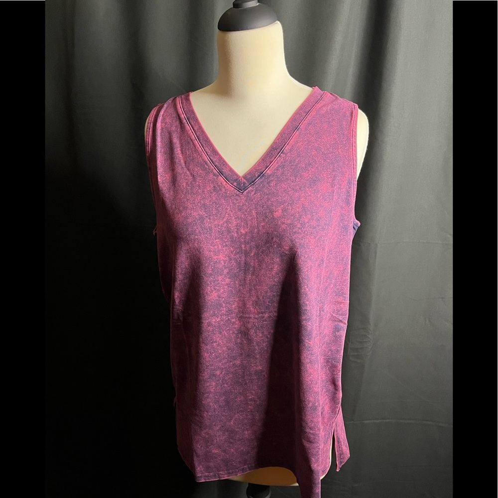 Zenana Mineral Washed Sleeveless V-Neck Tee.